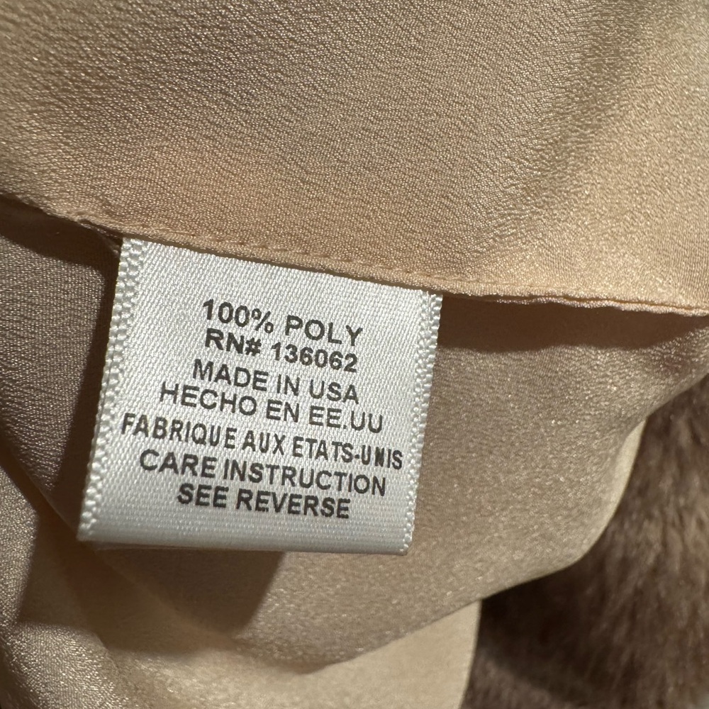 Lavender Brown Faux Fur Hooded Vest in Coco Camel / New with Tags - Picture 4 of 5